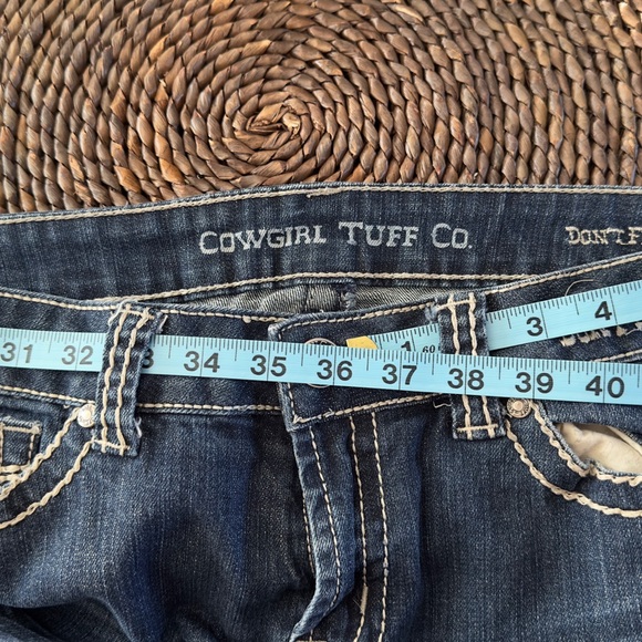 Cowgirl Tuff Co. “Don’t Fence Me In” Jeans – Size 32x35 TALL - Picture 9 of 9